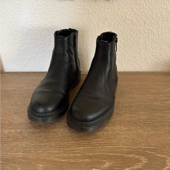 Dr. Martens Shoes - Dr Martens Chelsea Zip Up boots size 9